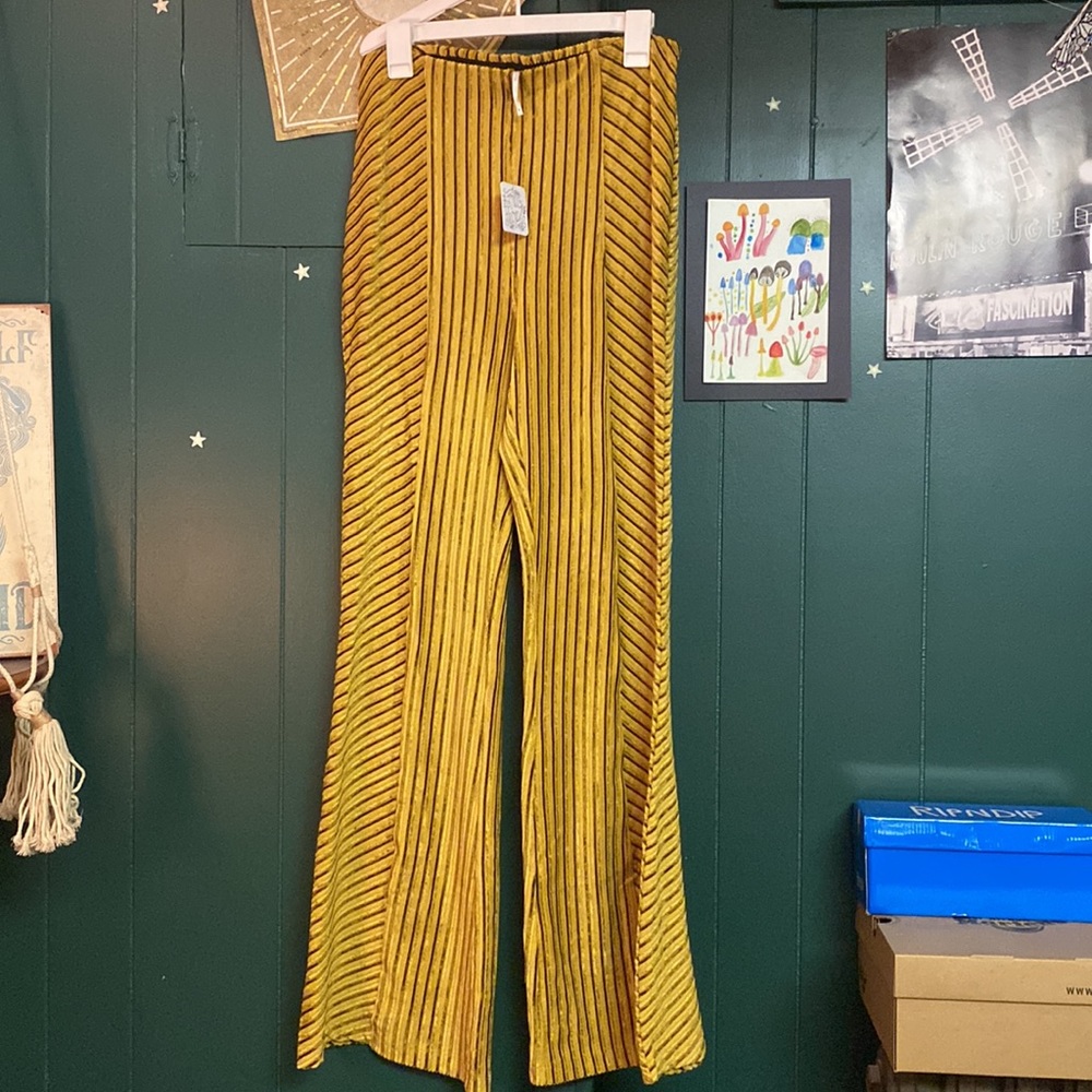 Free People pull-on velvet flare pants